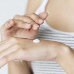 BONNE RESOLUTION : JE CRAQUE POUR LA COSMETIQUE (BIO)